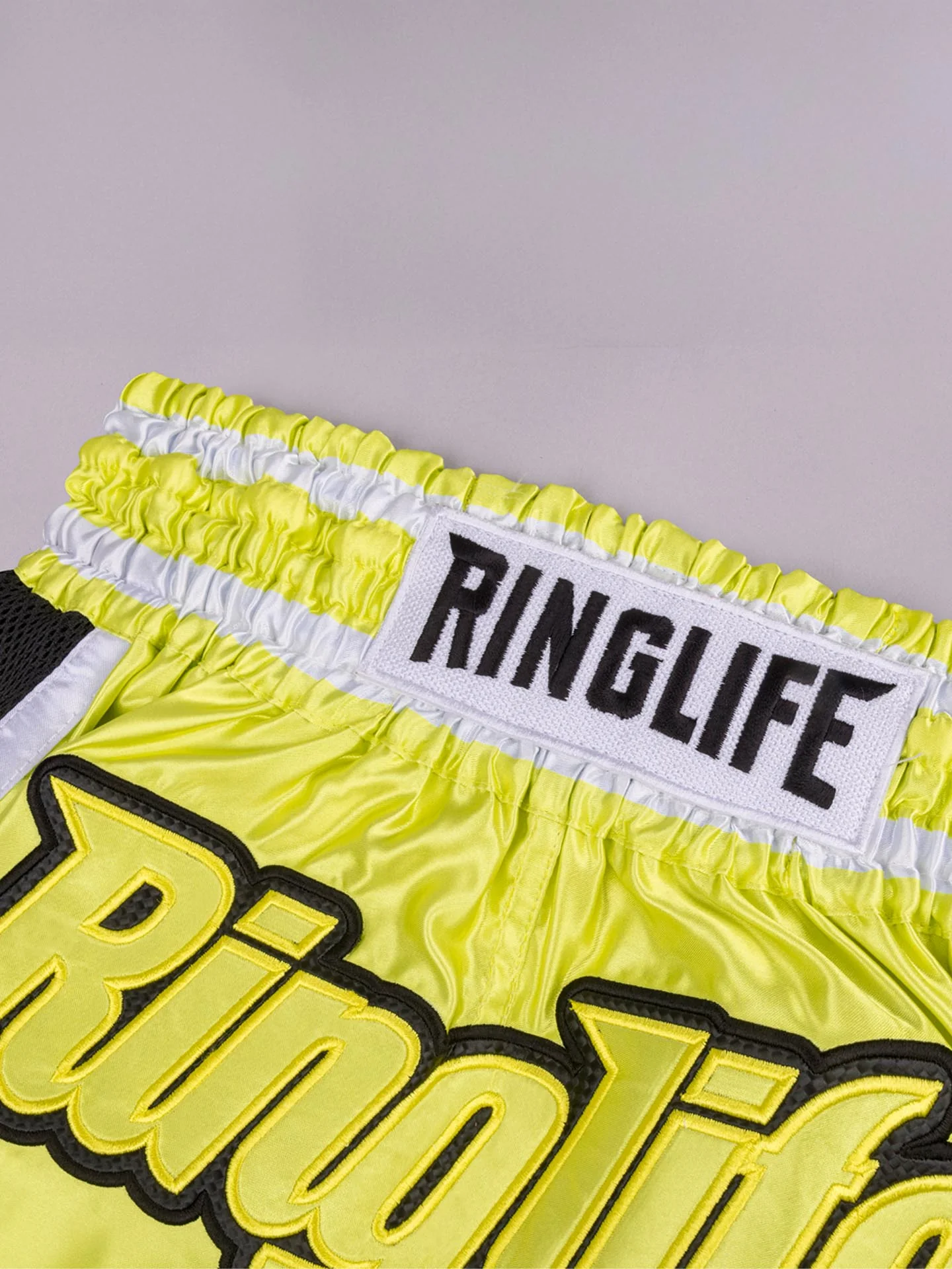 RINGLIFE Muay Thai Shorts, Represent, gelb-schwarz - Image 3