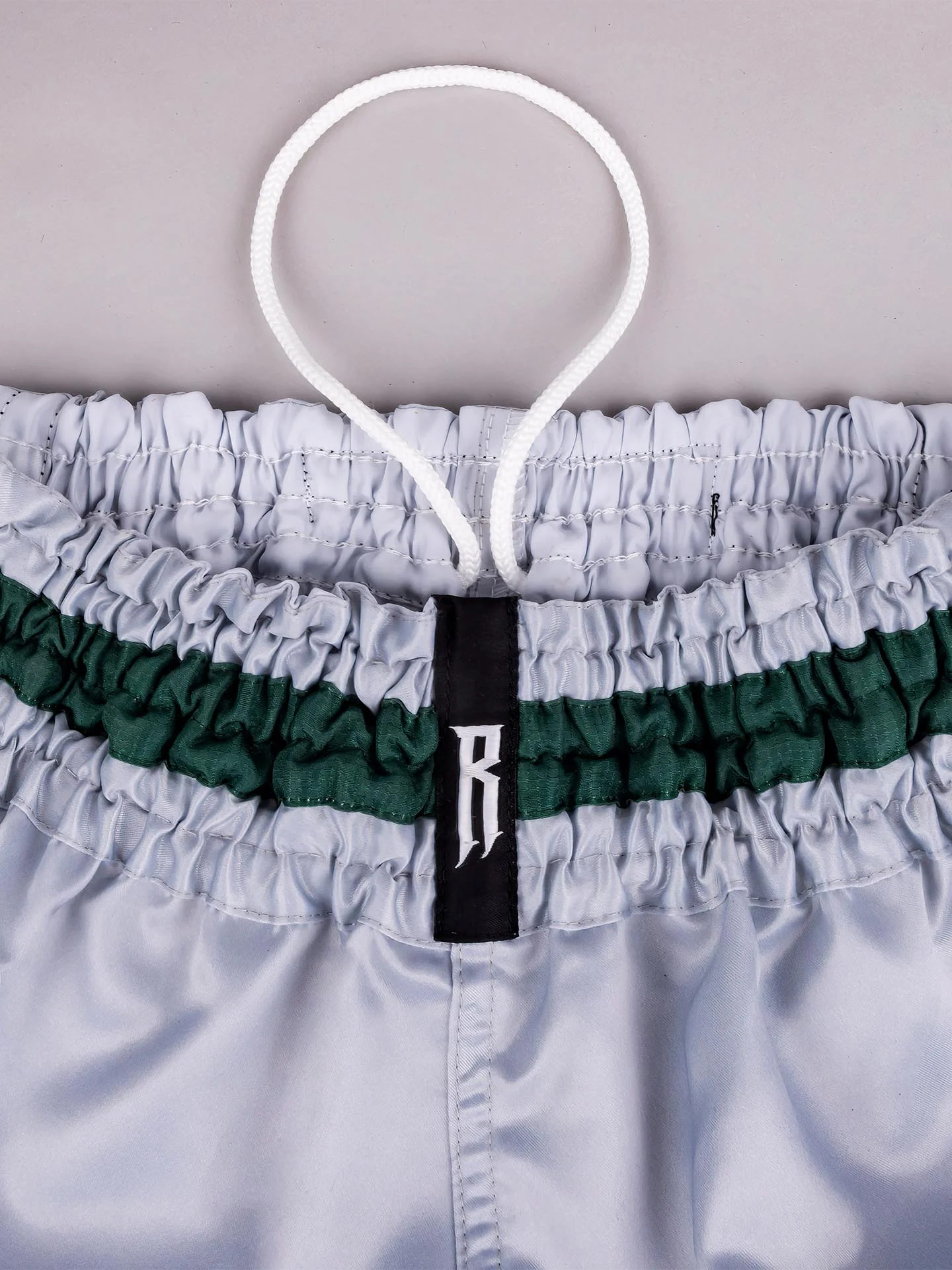 RINGLIFE Muay Thai Shorts, Vanguard, silber-grün - Image 7