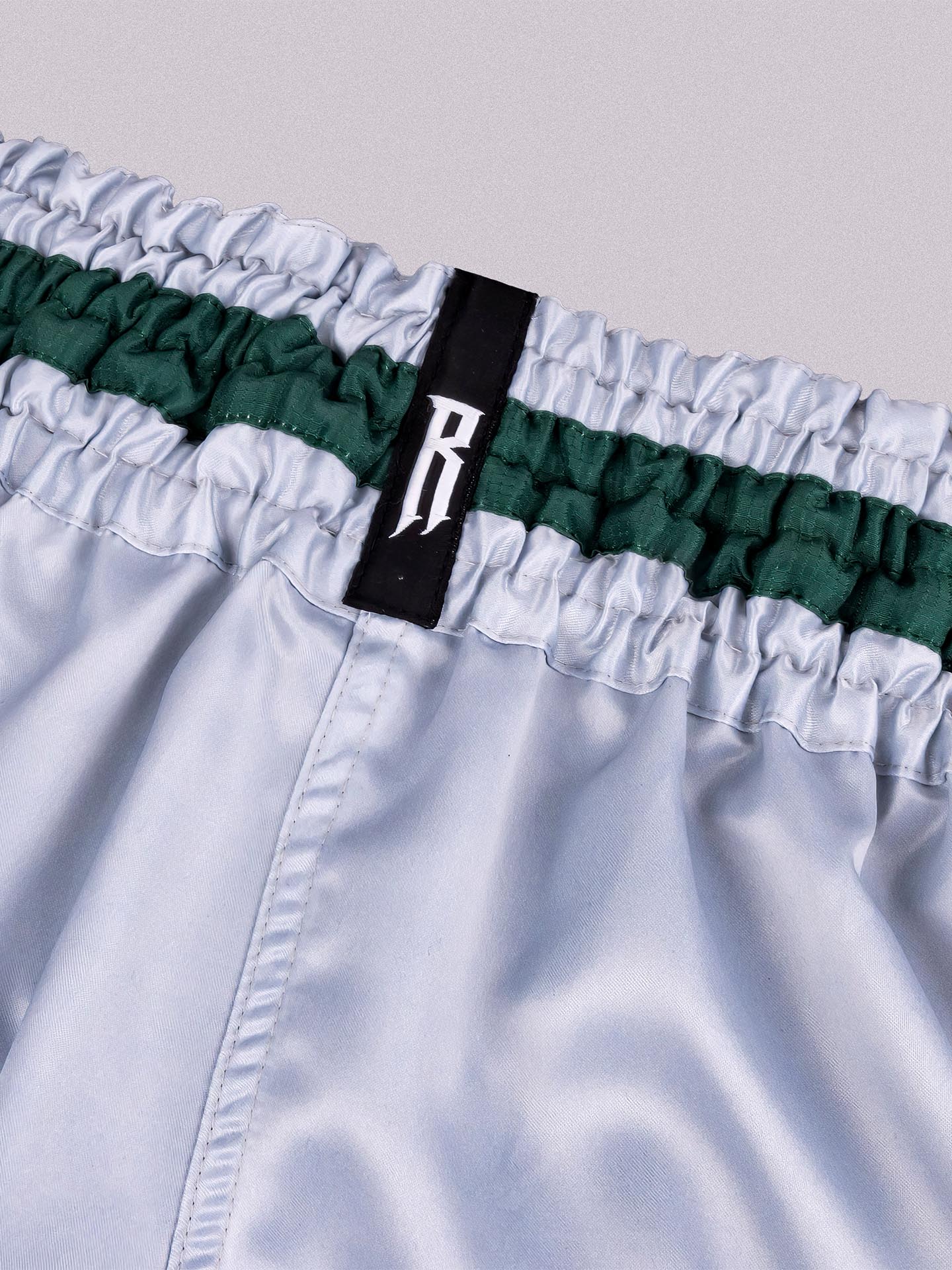 RINGLIFE Muay Thai Shorts, Vanguard, silber-grün - Image 8