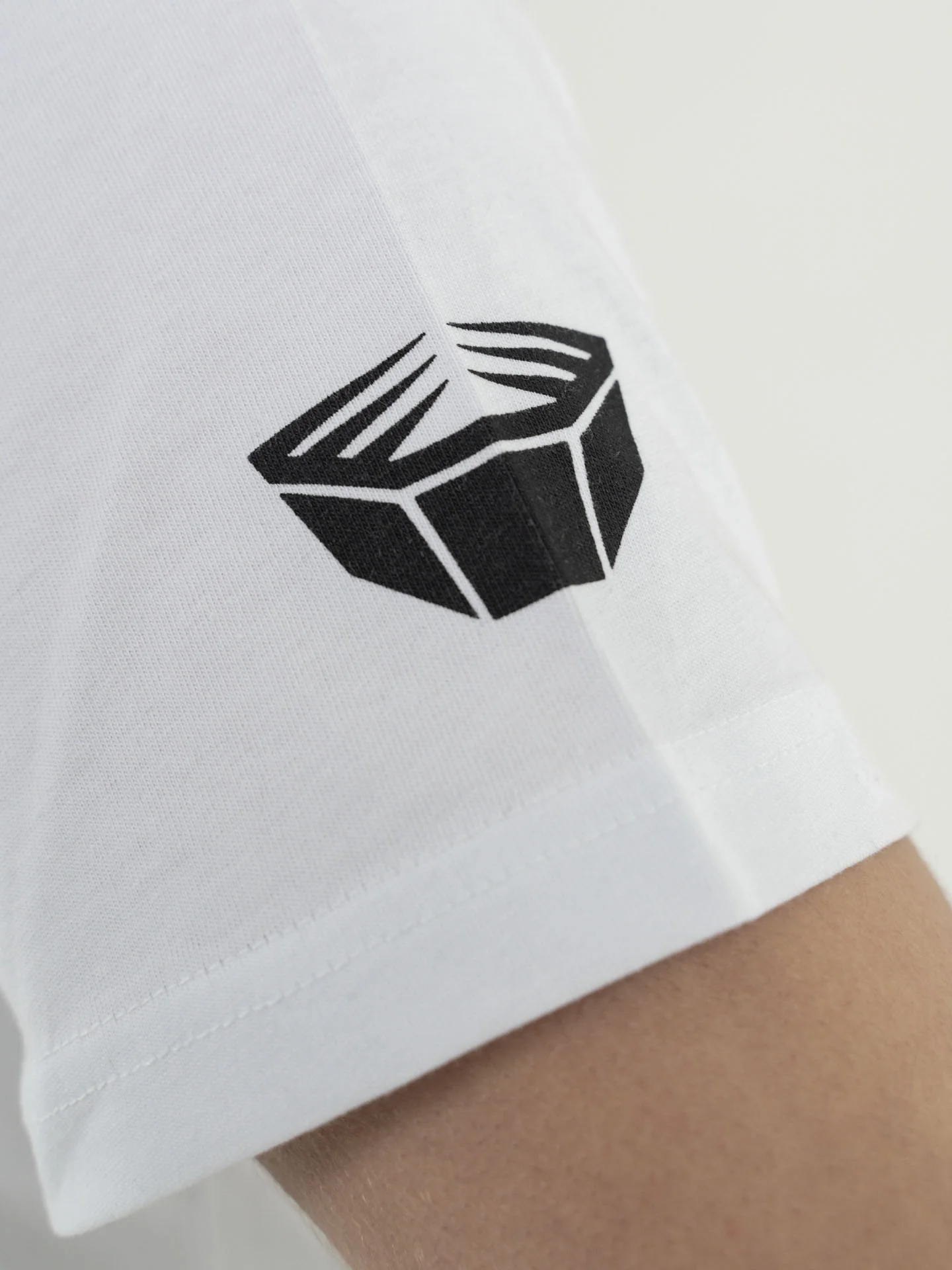 RINGLIFE T-Shirt - Logo weiß-schwarz - Image 11